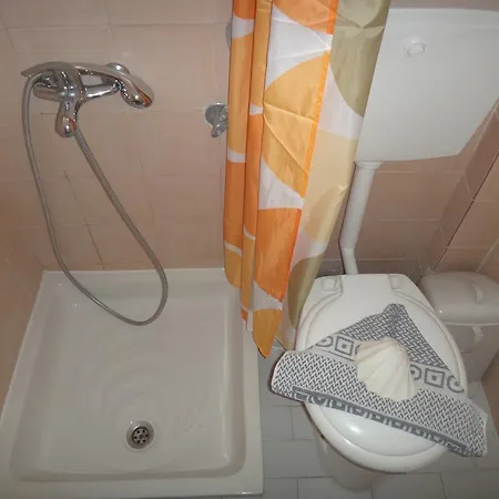 Amfi شقة *